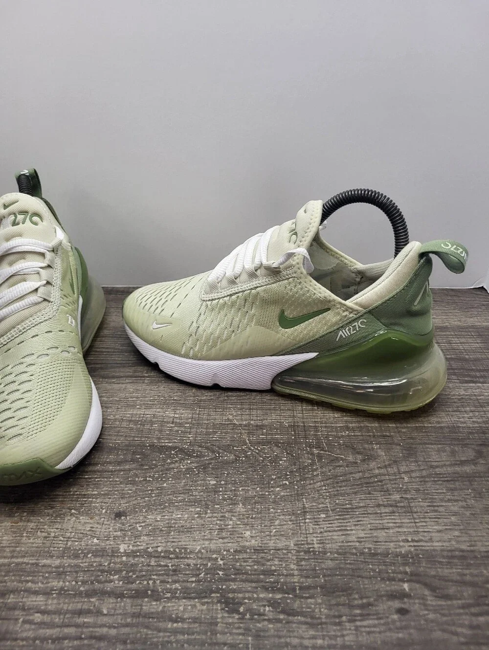 Nike Air Max 270 Sea Glass Oil Green Women's Size 7 Shoes Sneakers FN7101-020 - Picture 2 of 10